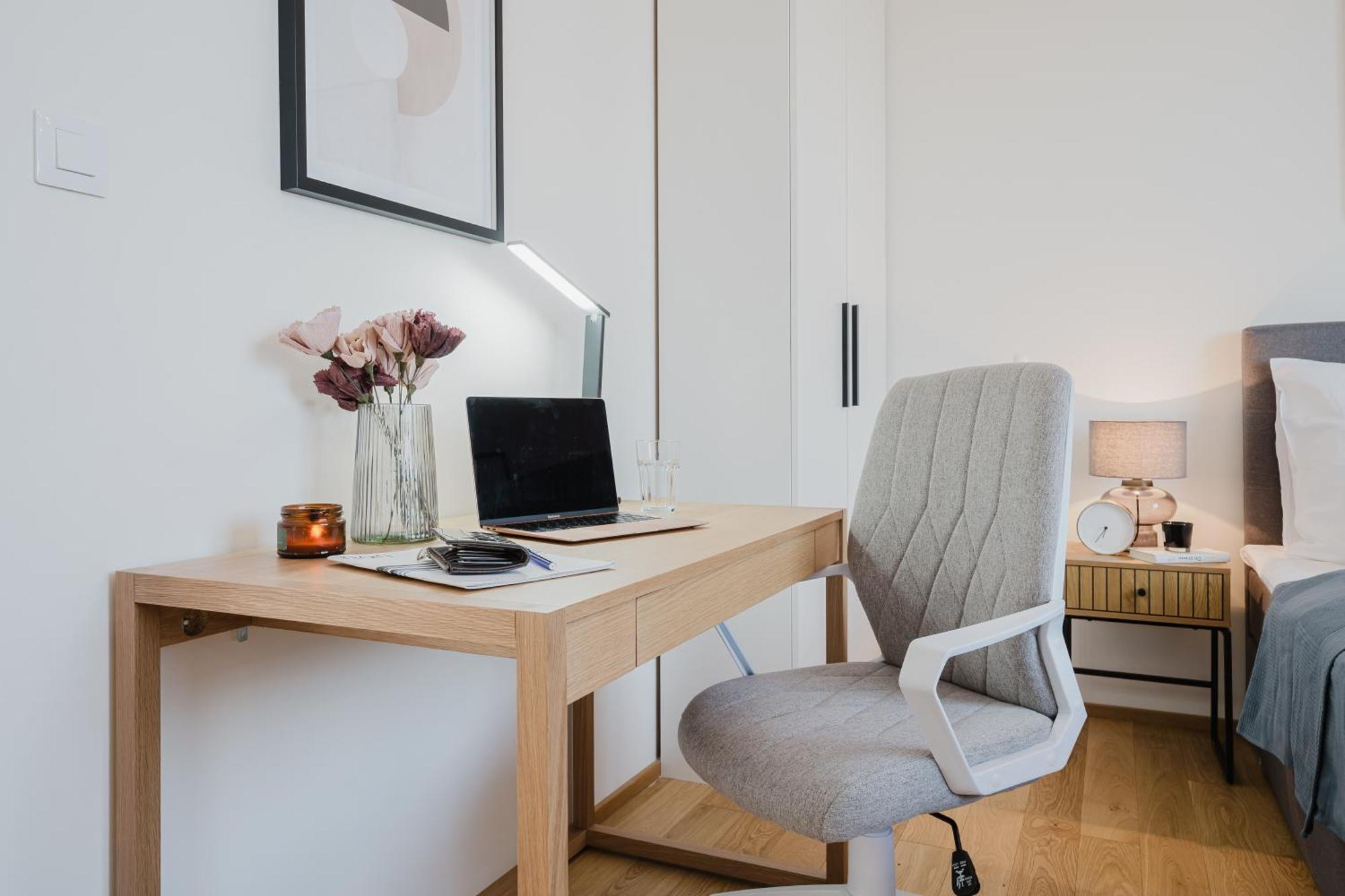Days - With Garage And Balcony In Smichov Apartmán Praha