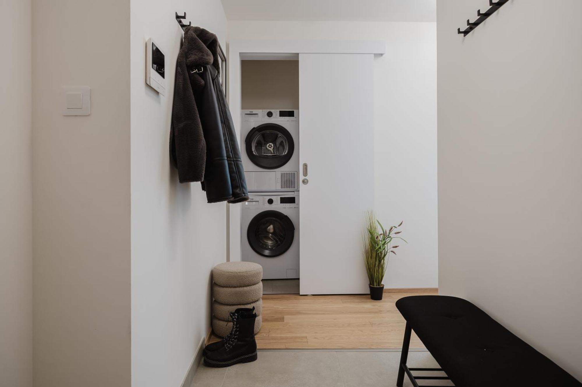 Days - With Garage And Balcony In Smichov Apartmán Praha
